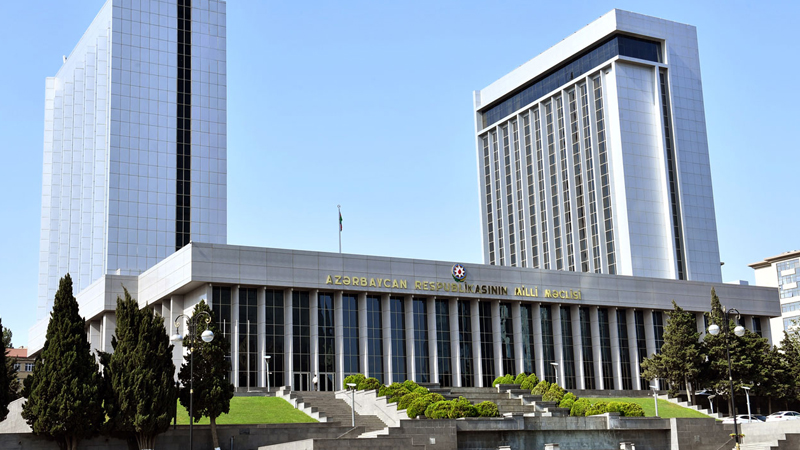 Milli Məclisin iki komissiyası yenidən formalaşdırıldı